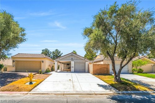2989 Bel Air Dr, Las Vegas, NV, 89109-1585 | Card Image