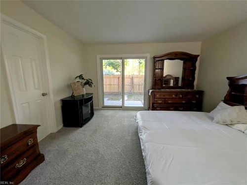 1158 Hillock Xing, Virginia Beach, VA, 23455-6744 | Card Image
