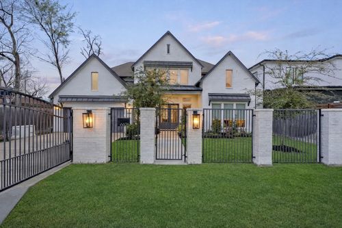 6626 Saxet St, Houston, TX, 77055-5321 | Card Image