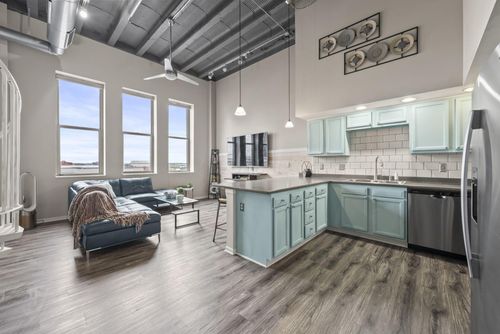 604-110 N 3rd St, Columbus, OH, 43215-8100 | Card Image