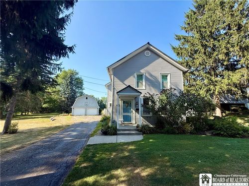 20 Lakeview Ave, Fredonia, NY, 14063-1931 | Card Image