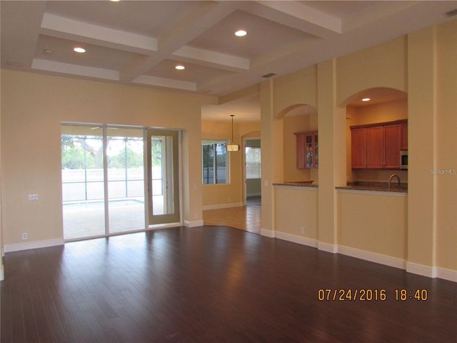 7457 Palmer Glen Cir, House other with 3 bedrooms, 3 bathrooms and null parking in SARASOTA FL | Image 4