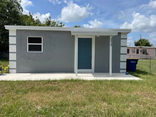 2513 Avenue L, Fort Pierce, FL, 34947-2473 | Card Image