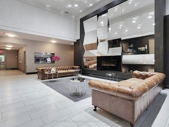 826 - 35 Bastion St, Condo with 1 bedrooms, 1 bathrooms and 1 parking in Toronto ON | Image 8
