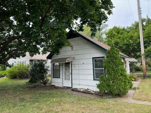 100 W Warburton St, South Saint Paul, MN, 55075-3221 | Card Image