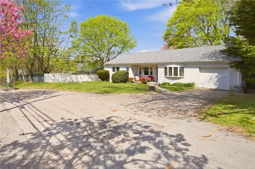 278 Greenend Avenue, Middletown, RI, 02842 | Card Image