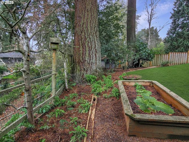 764 10 Th St, House other with 3 bedrooms, 3 bathrooms and 2 parking in Lake Oswego OR | Image 36