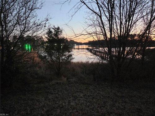 460 Shorewood Ct, Norfolk, VA, 23502-4972 | Card Image
