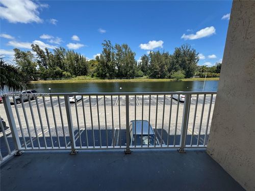 405-16465 Ne 22nd Ave, North Miami Beach, FL, 33160-3792 | Card Image