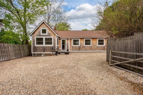 8 Hideaway Pl, Rockport, MA, 01966-1736 | Card Image