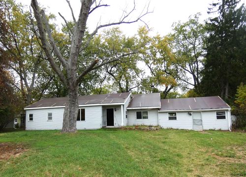 8137 Forest Beach Rd, Watervliet, MI, 49098-9706 | Card Image