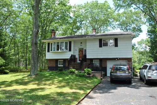 5 Poplar St, Jackson, NJ, 08527-2730 | Card Image