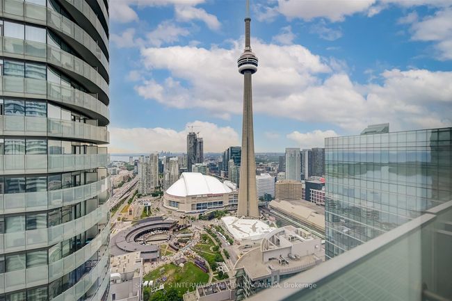 4706 - 14 York St, Condo with 2 bedrooms, 1 bathrooms and null parking in Toronto ON | Image 19