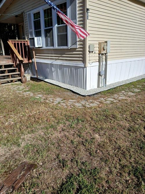 28 Willow Ter, Loudon, NH, 03307-0832 | Card Image