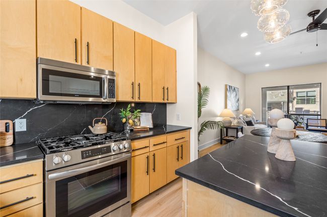 APT-6 - 4111 Newton Ave, Condo with 2 bedrooms, 3 bathrooms and null parking in Dallas TX | Image 5