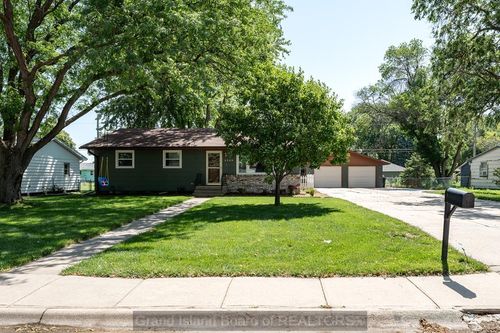 2209 N Sherman Blvd, Grand Island, NE, 68803-1940 | Card Image
