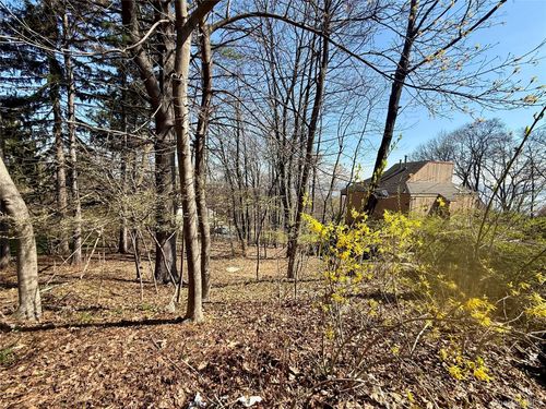 16 Terrace Dr, Nyack, NY, 10960-4222 | Card Image