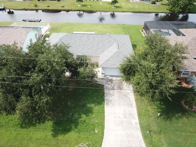 104 Mark Twain Lane, House other with 3 bedrooms, 2 bathrooms and null parking in Rotonda West FL | Image 1