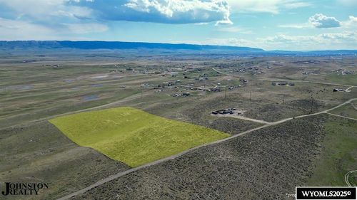 9101 Stonewood St, Evansville, WY, 82636-8629 | Card Image