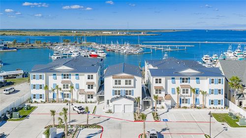 11-136 W Cotter Ave, Port Aransas, TX, 78373-4030 | Card Image