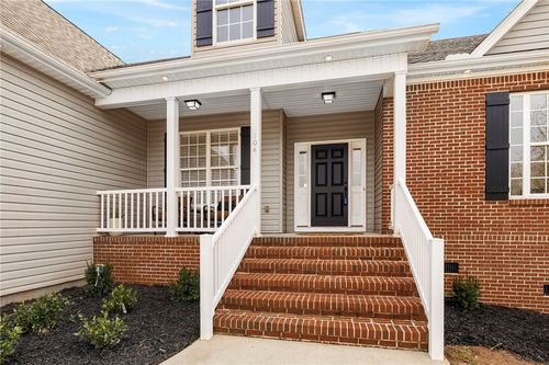 104 Josh Ct, Greer, SC, 29651-2100 | Card Image