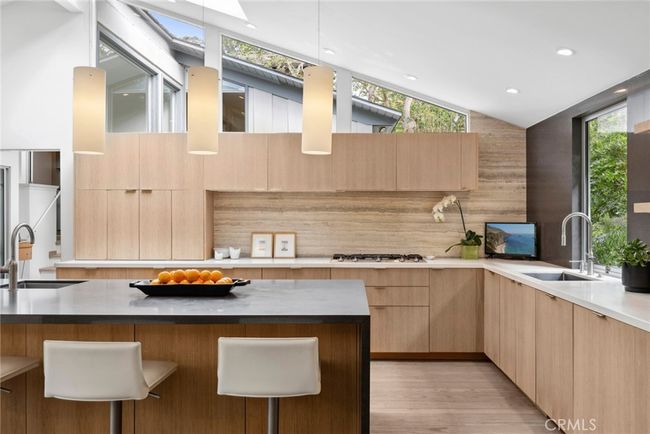 1900 Catalina, House other with 3 bedrooms, 4 bathrooms and 2 parking in Laguna Beach CA | Image 11