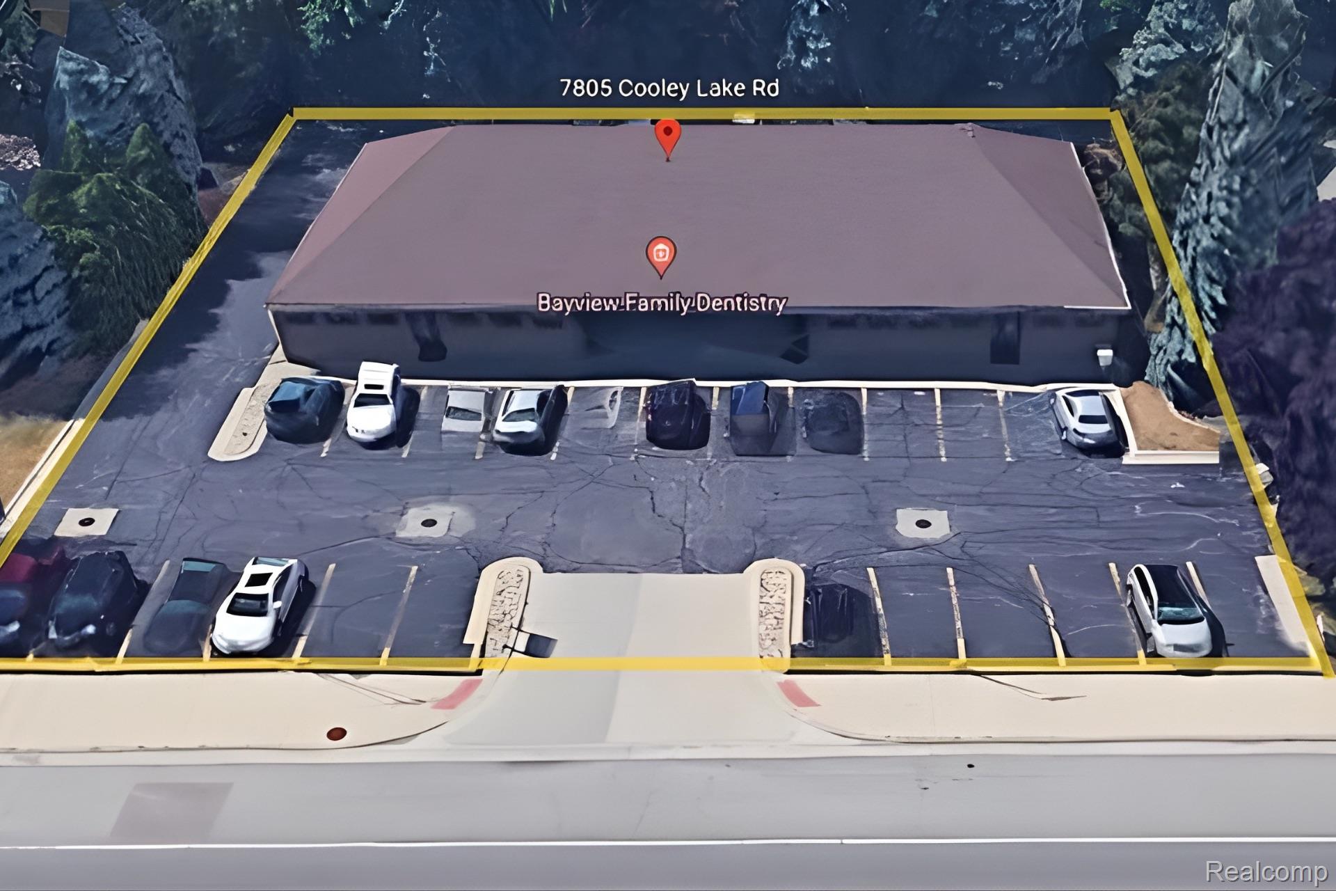 Commercial Sale in West Bloomfield Charter Township 2
