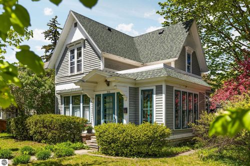 316 Seventh Street, Traverse City, MI, 49684 | Card Image
