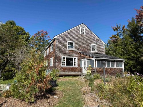 2382 Nh Route 118, Dorchester, NH, 03266-6529 | Card Image