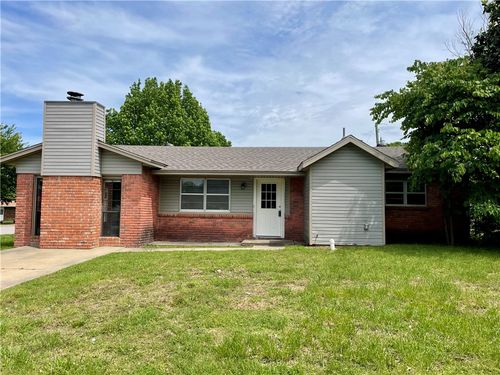 2101 Jean St, Springdale, AR, 72762-6546 | Card Image