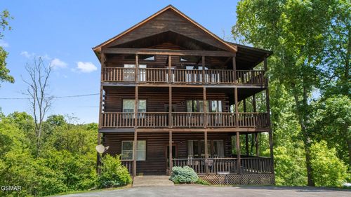 368 Oak Lake Dr, Sevierville, TN, 37876-3407 | Card Image