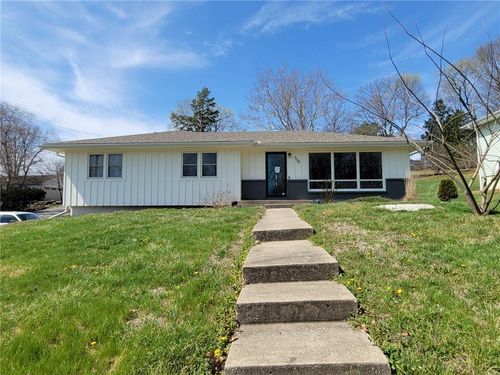 508 N Morse Ave, Liberty, MO, 64068-1526 | Card Image