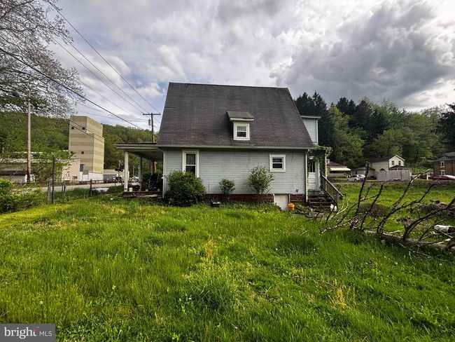 818 Route 481, House other with 2 bedrooms, 1 bathrooms and null parking in MONONGAHELA PA | Image 4