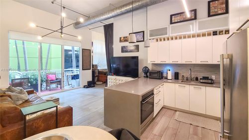 apt-2117-2001 Biscayne Blvd, Miami, FL, 33137-5010 | Card Image