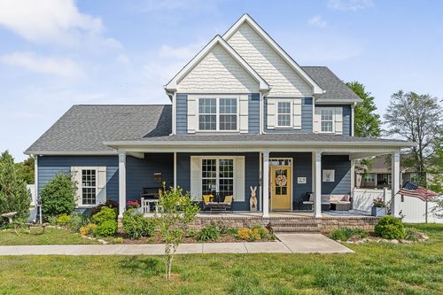 62 Garrison Dr, Mc Minnville, TN, 37110-6069 | Card Image