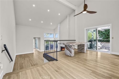 17 Valley Vw, Irvine, CA, 92612-3211 | Card Image