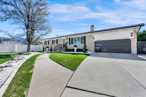 2140 E Nye Cir S, Cottonwood Heights, UT, 84121 | Card Image