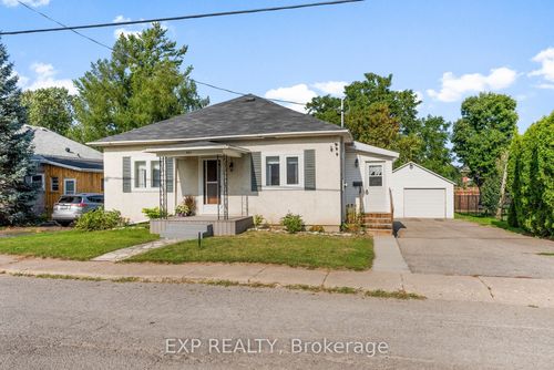 351 Lynn St, Renfrew, ON, K7V1K5 | Card Image