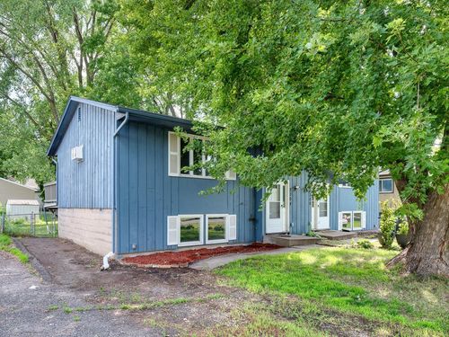 2300 13th Ave E, North Saint Paul, MN, 55109-2422 | Card Image