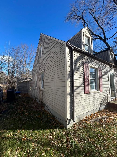 2302 Copeman Blvd, Flint, MI, 48504-2904 | Card Image