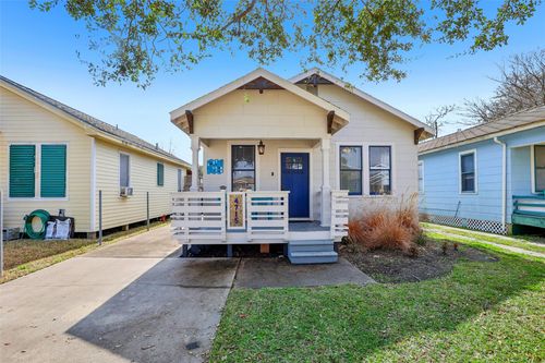 4715 Avenue P 1/2, Galveston, TX, 77551-5355 | Card Image