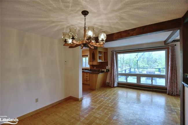 76 32nd St S, House other with 2 bedrooms, 1 bathrooms and 3 parking in Wasaga Beach ON | Image 22