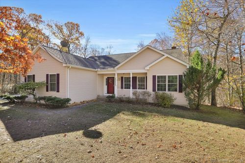 9 Southwinds Rd, Moodus, CT, 06469-1248 | Card Image