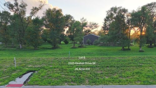 2325 Kestrel Drive Se, Cedar Rapids, IA, 52403 | Card Image