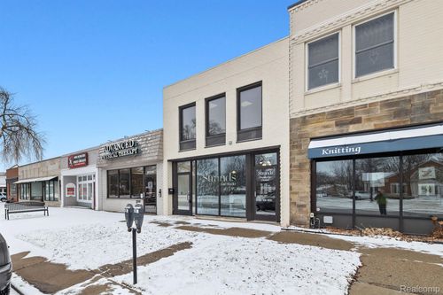 2-20227 Mack Ave, Grosse Pointe Woods, MI, 48236-1769 | Card Image