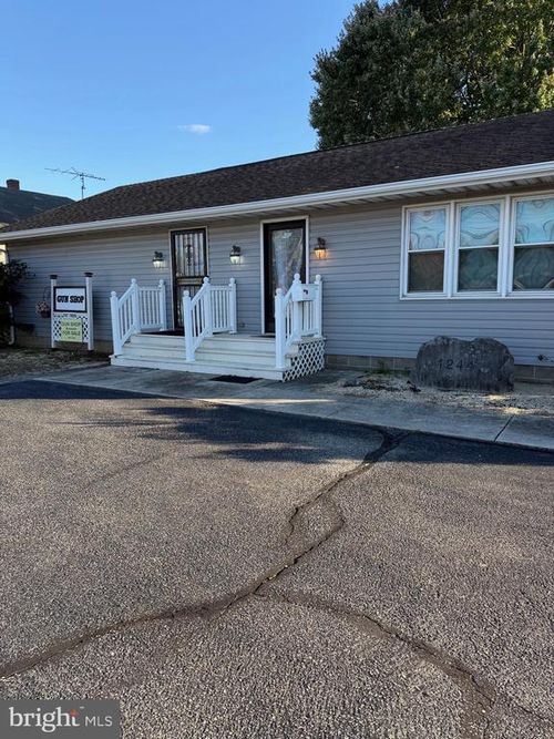 1244 Forrest Ave, DOVER, DE, 19904-3311 | Card Image
