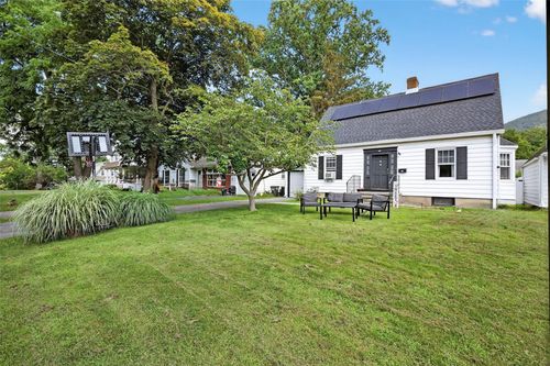 29 Washington St, Cornwall On Hudson, NY, 12520-1607 | Card Image