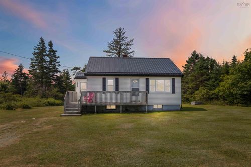 1620 Ostrea Lake Rd, Ostrea Lake, NS, B0J2L0 | Card Image