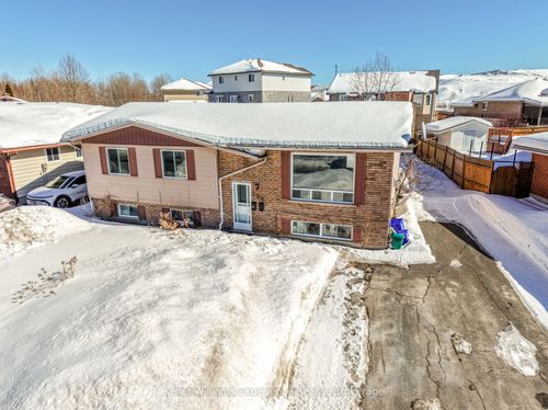 288 Third Ave, Sudbury, ON, P3B4A1 | Card Image