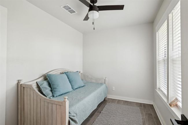 5530 Us Highway 90 A W, House other with 4 bedrooms, 2 bathrooms and 2 parking in Shiner TX | Image 18
